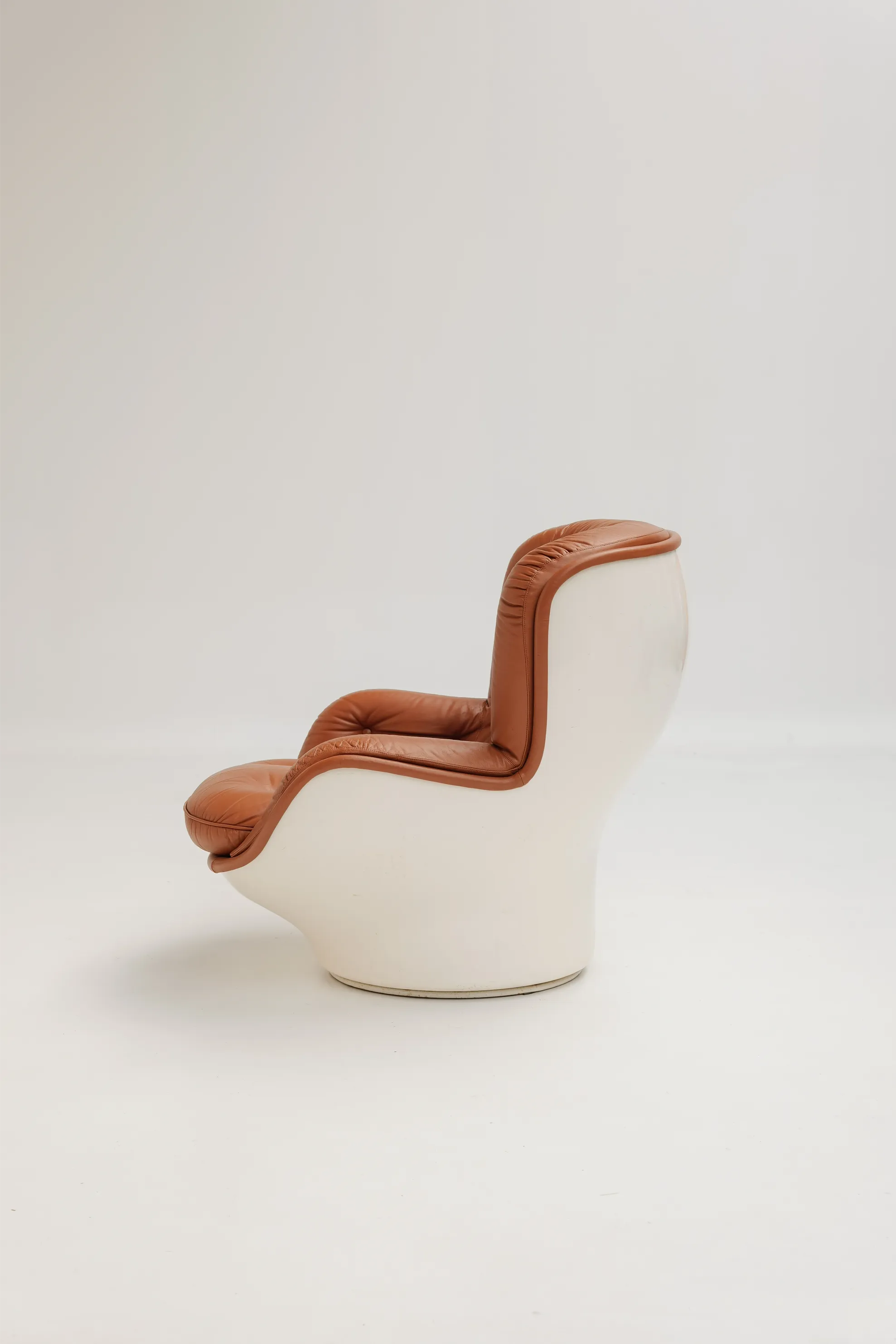 Paire de Fauteuil et Ottoman Karaté par Michel Cadestin pour Airborne