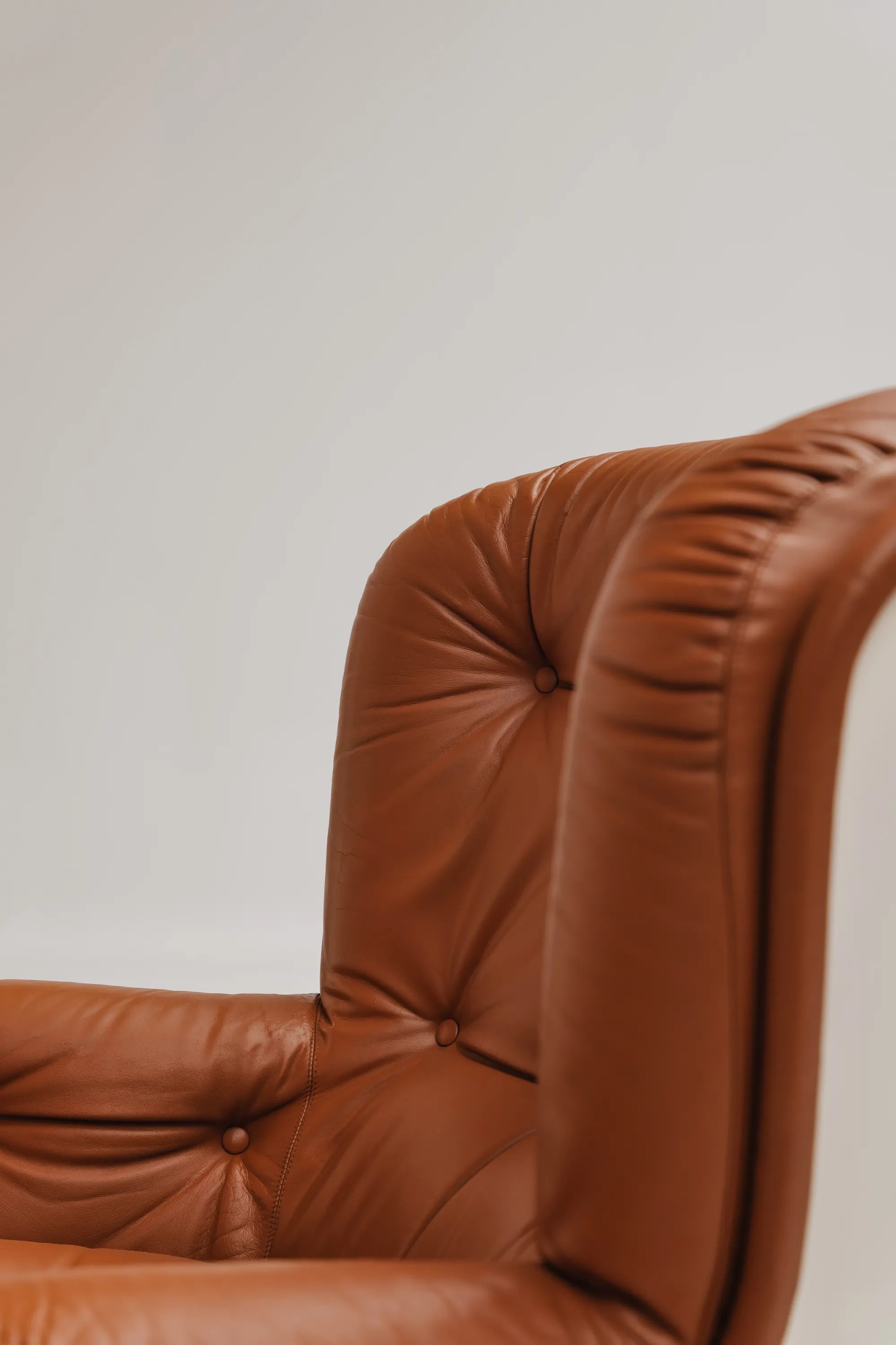 Paire de Fauteuil et Ottoman Karaté par Michel Cadestin pour Airborne