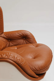 Paire de Fauteuil et Ottoman Karaté par Michel Cadestin pour Airborne