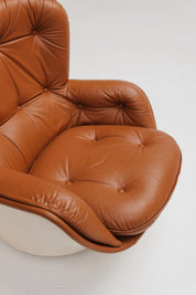 Paire de Fauteuil et Ottoman Karaté par Michel Cadestin pour Airborne
