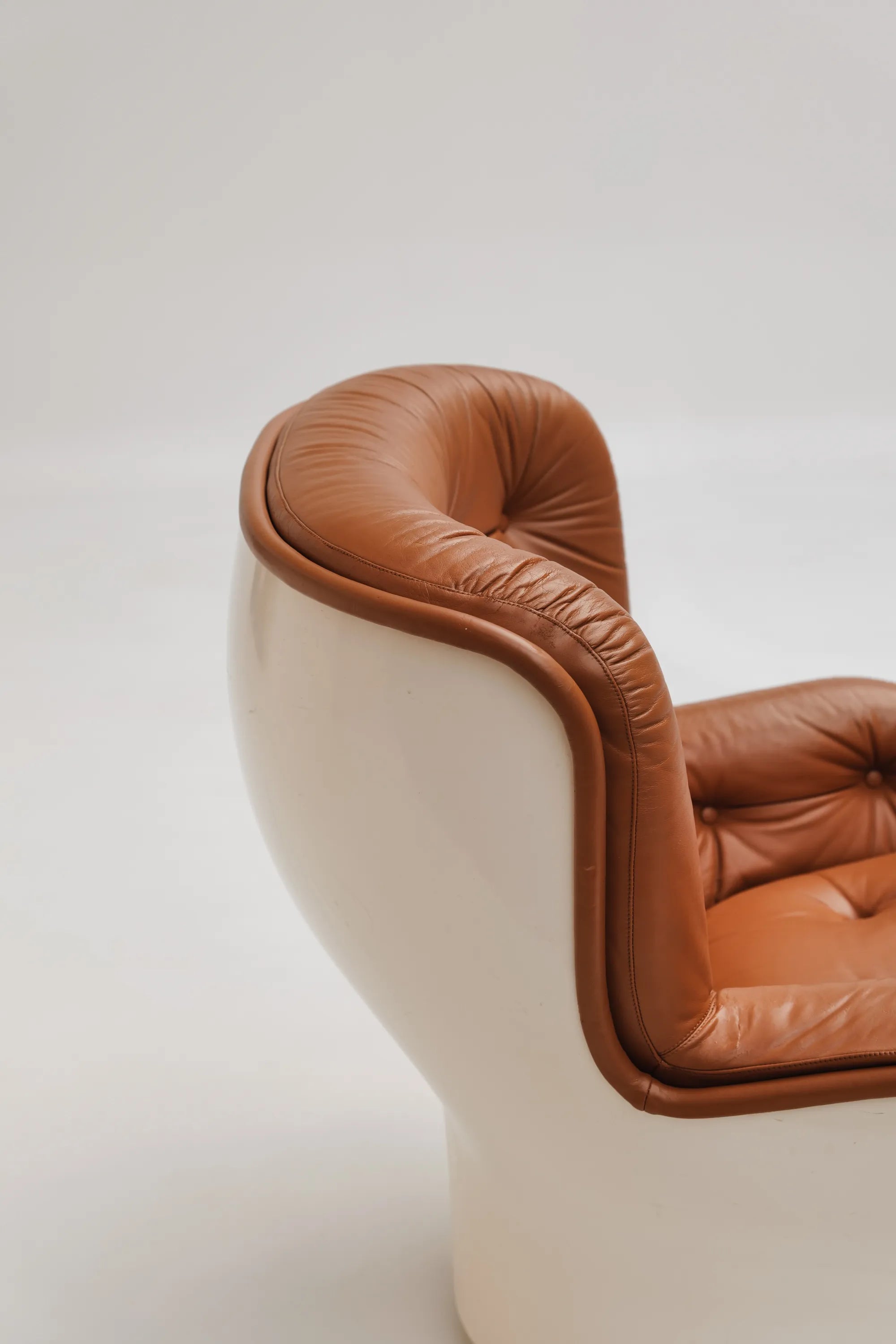 Paire de Fauteuil et Ottoman Karaté par Michel Cadestin pour Airborne