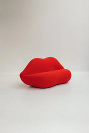 Canapé rouge Lady Bocca de Gufram
