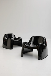 Paire de chaise Toga en Fibre de Verre Noire par Sergio Mazza pour Artemide