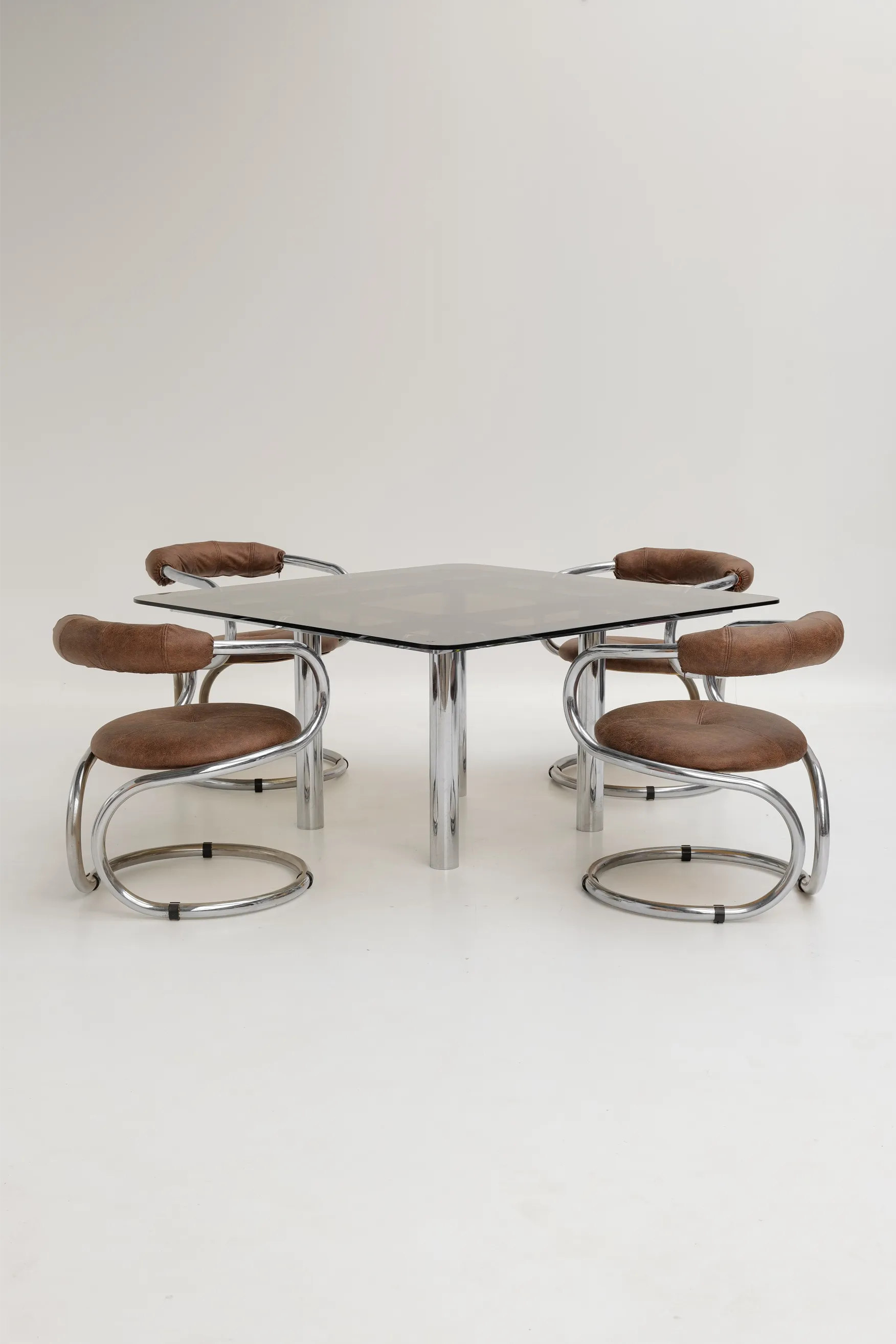 Table à manger Andre par Afra et Tobia Scarpa pour Knoll International