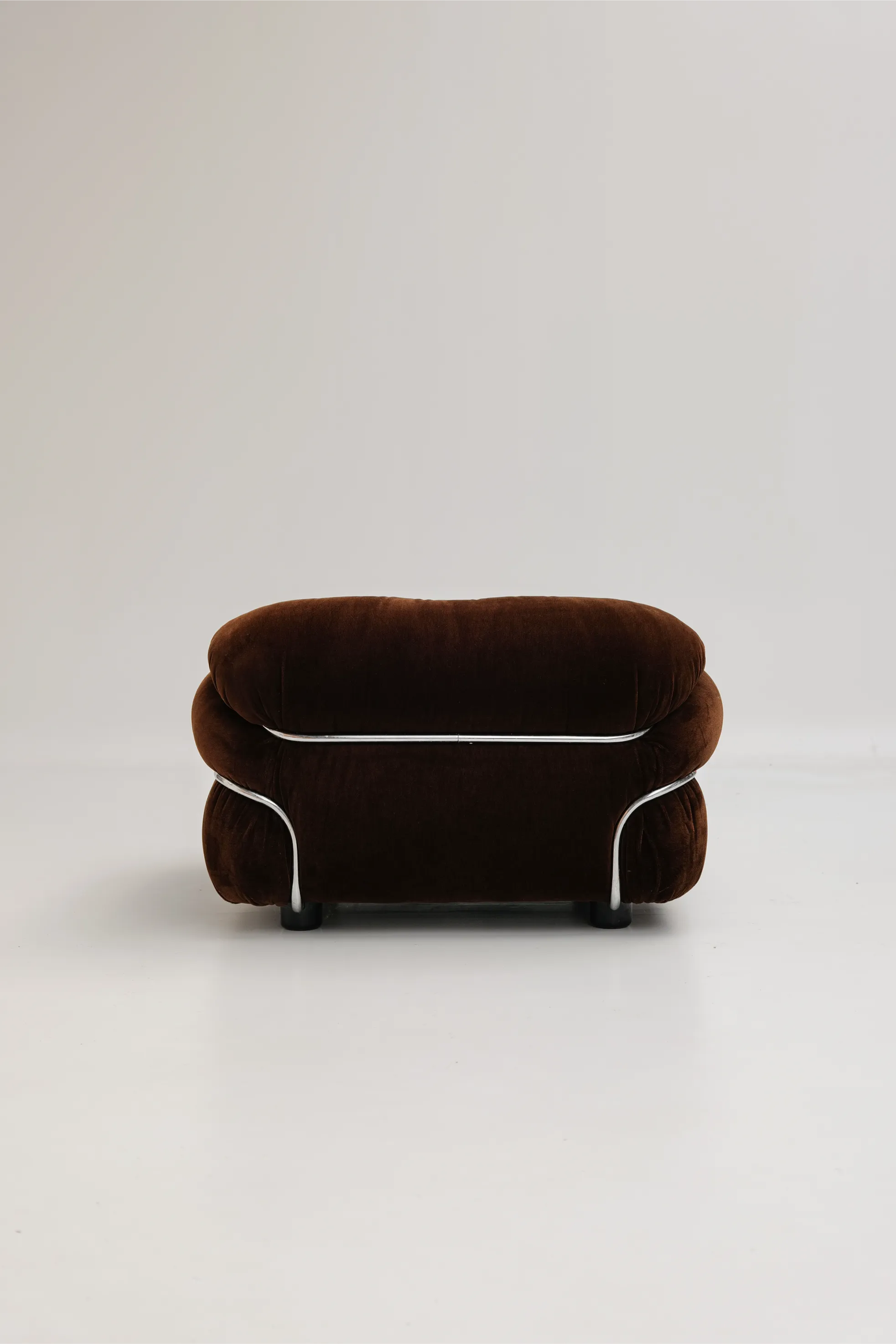 Fauteuil Sesann par Gianfranco Frattini pour Cassina