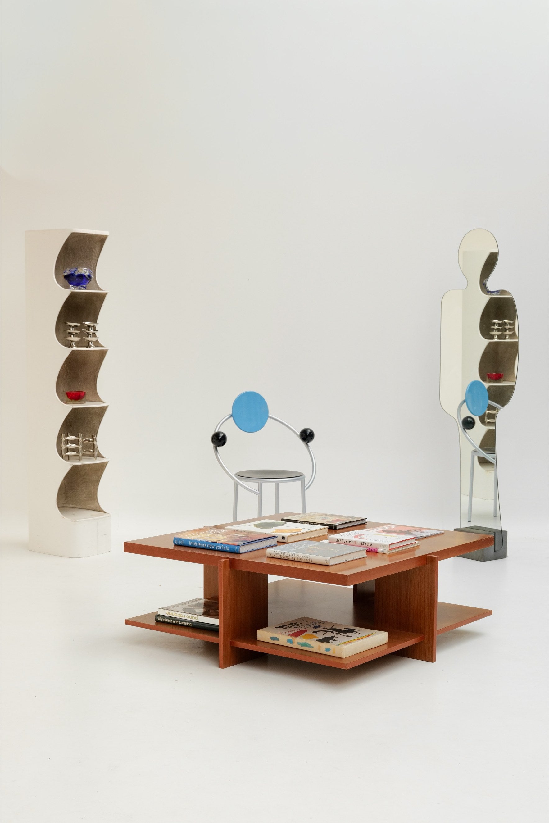 Table basse par Frank Lloyd Wright pour Cassina