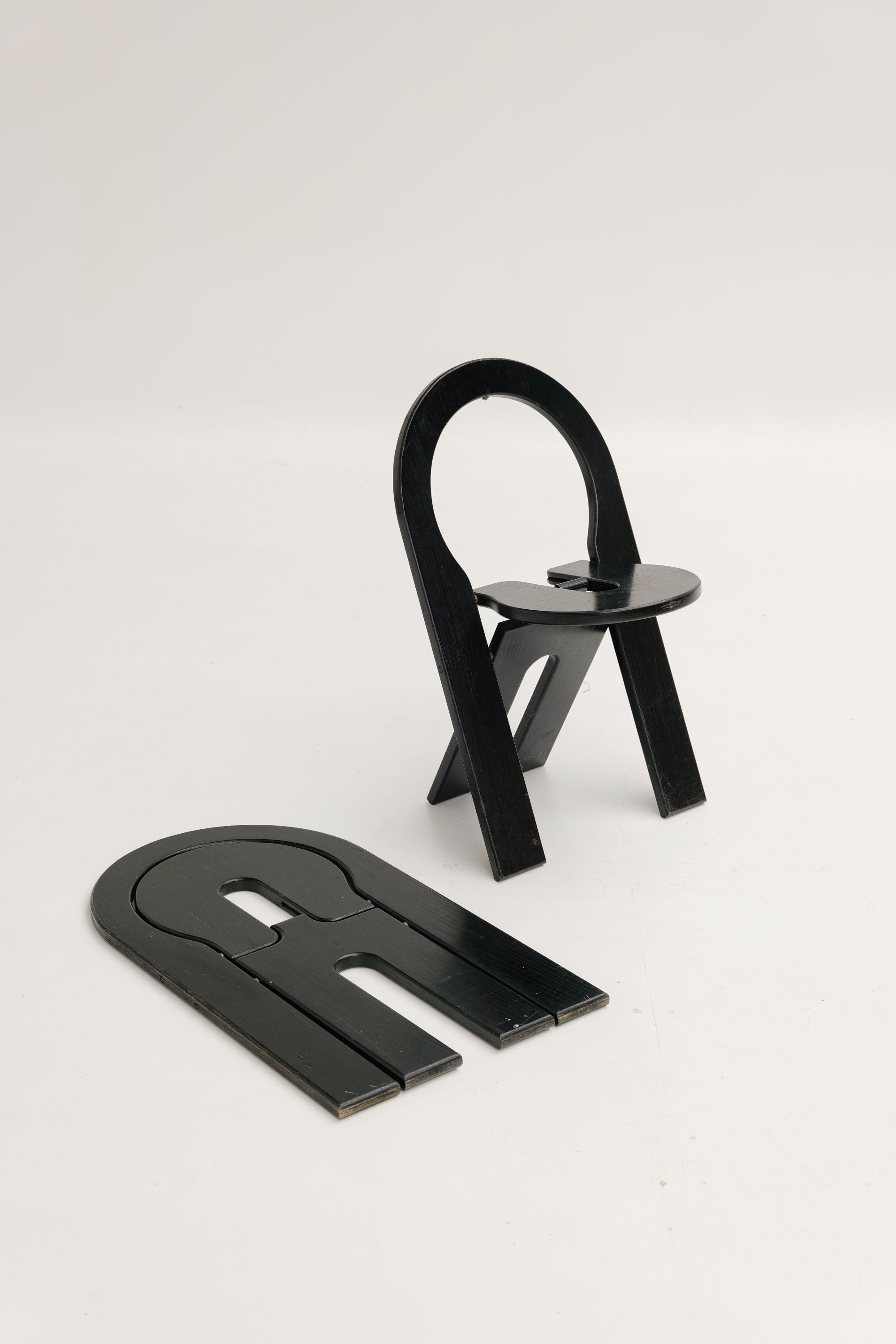 Chaises TS par Roger Tallon
