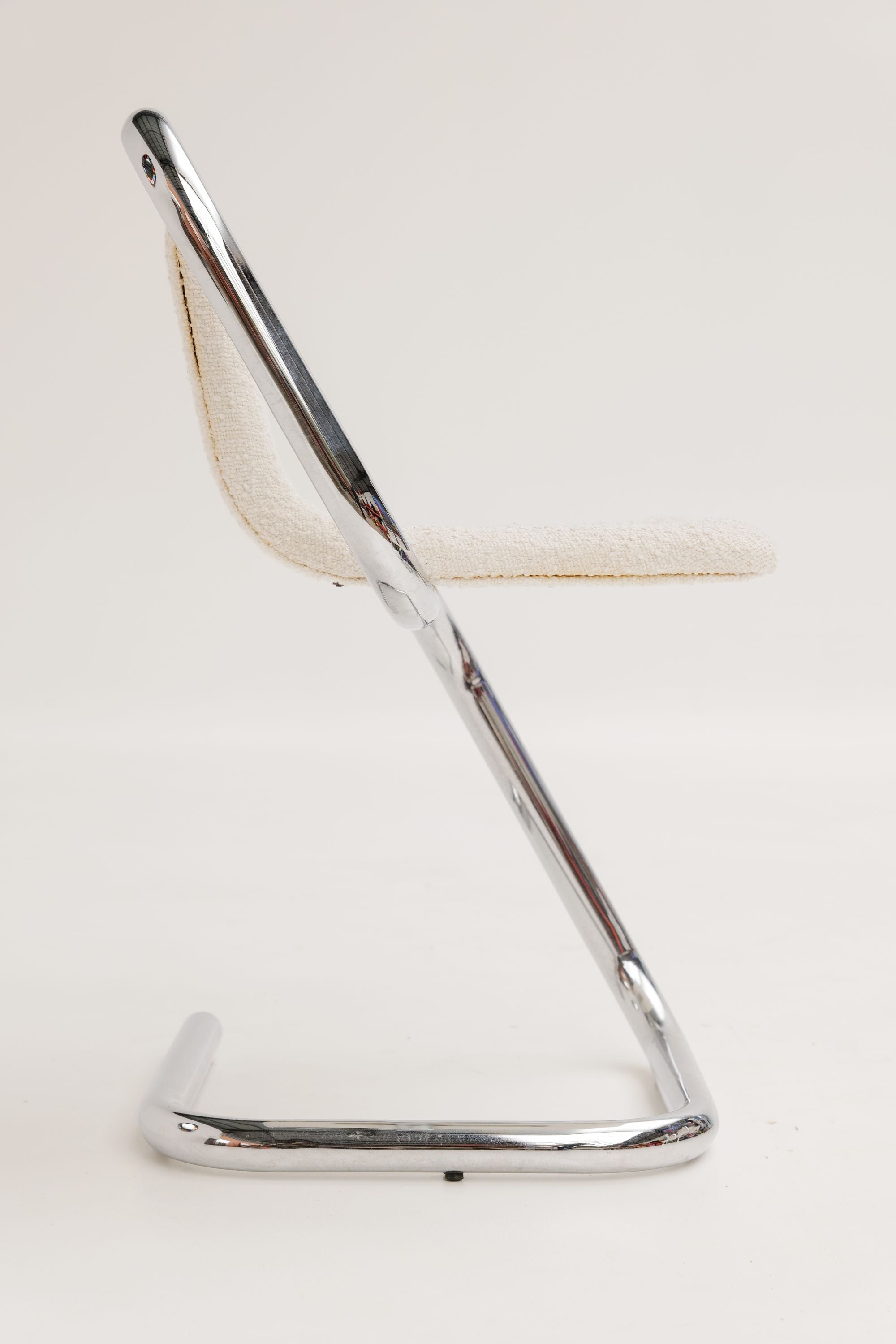 Ensemble de 4 chaises italiennes des années 70 en forme de "s"