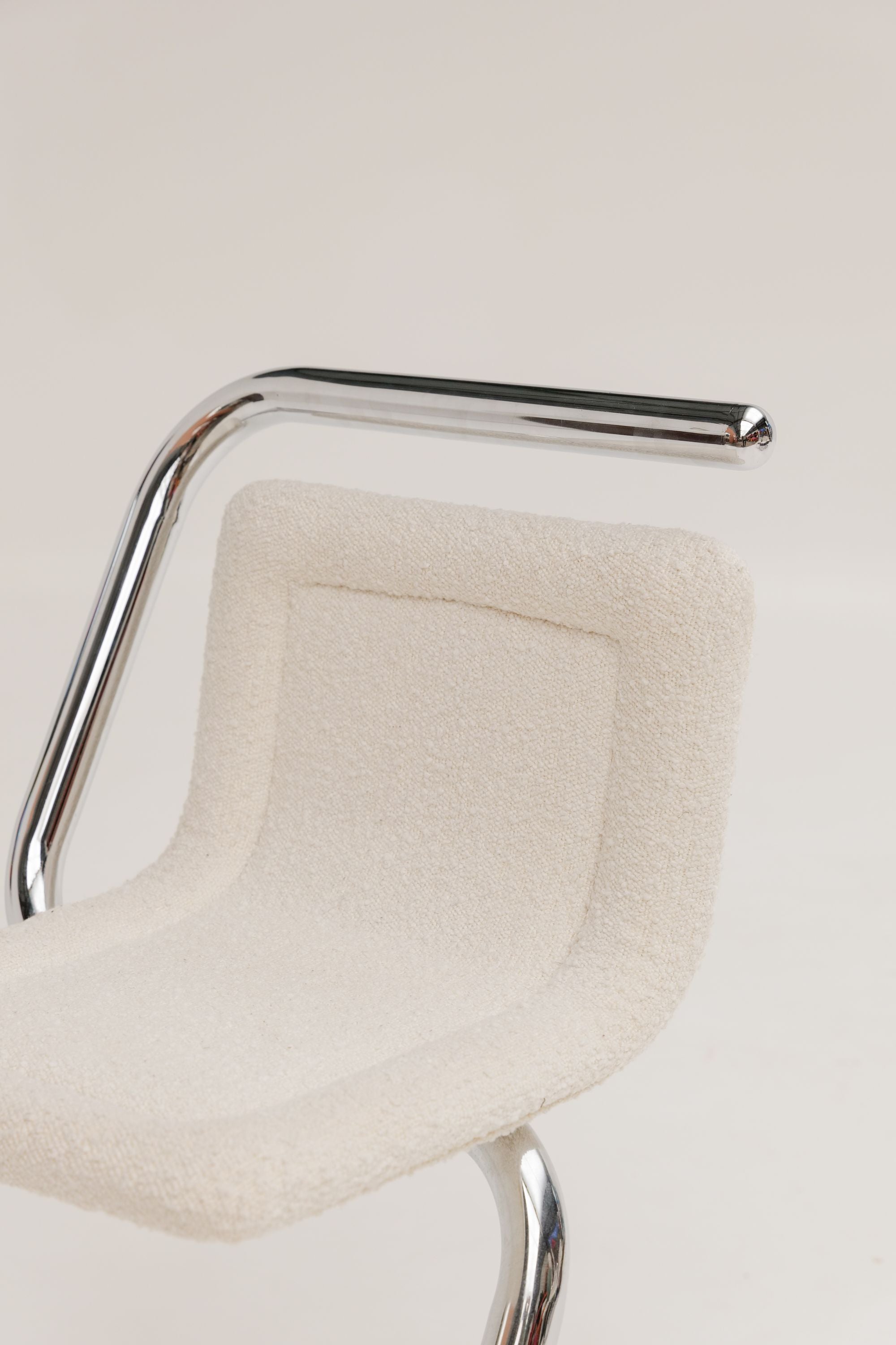 Ensemble de 4 chaises italiennes des années 70 en forme de "s"