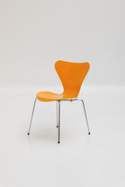Chaise Series 7 3107 par Arne Jacobsen pour Fritz Hansen