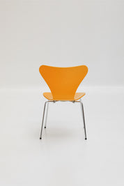 Chaise Series 7 3107 par Arne Jacobsen pour Fritz Hansen