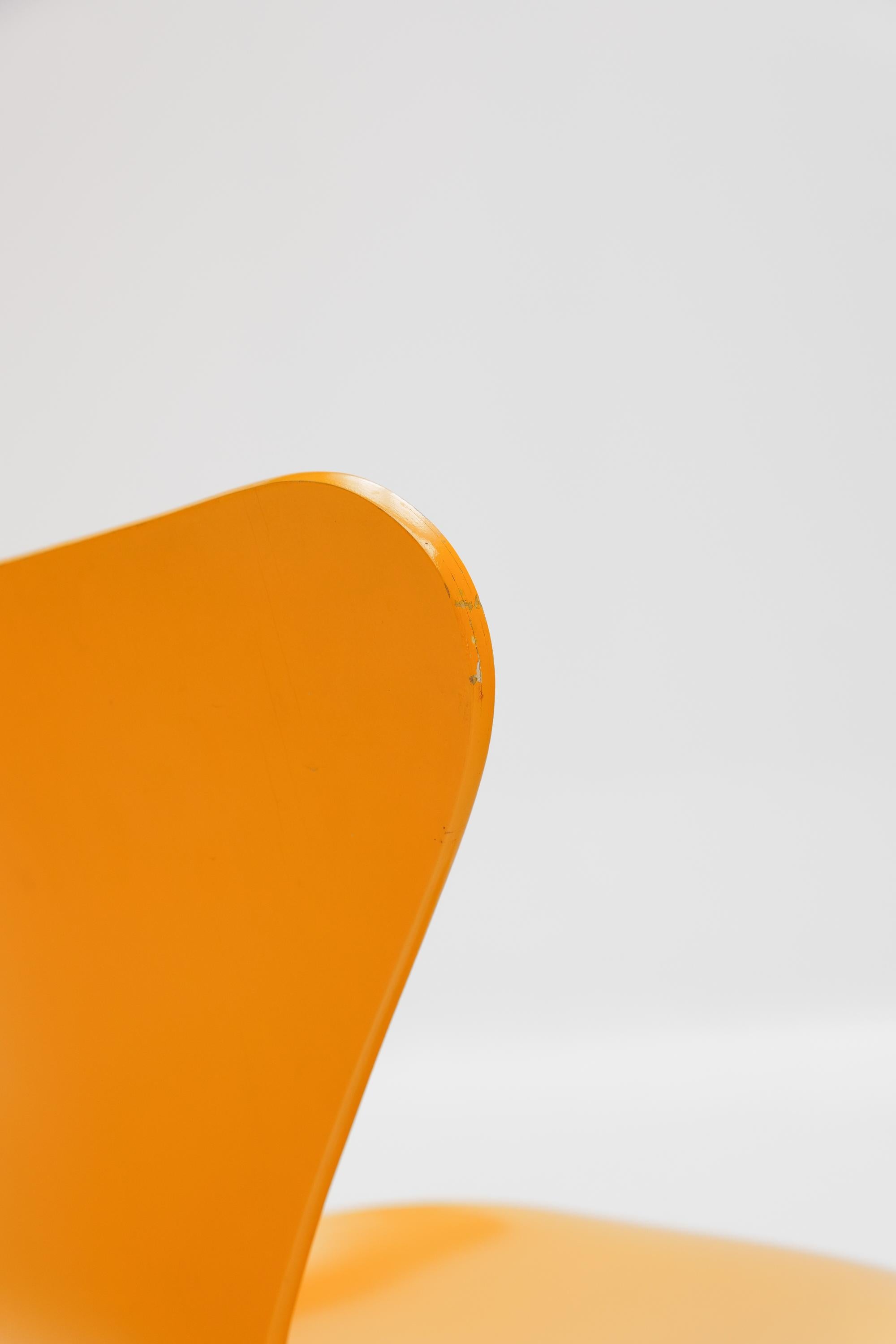 Chaise Series 7 3107 par Arne Jacobsen pour Fritz Hansen