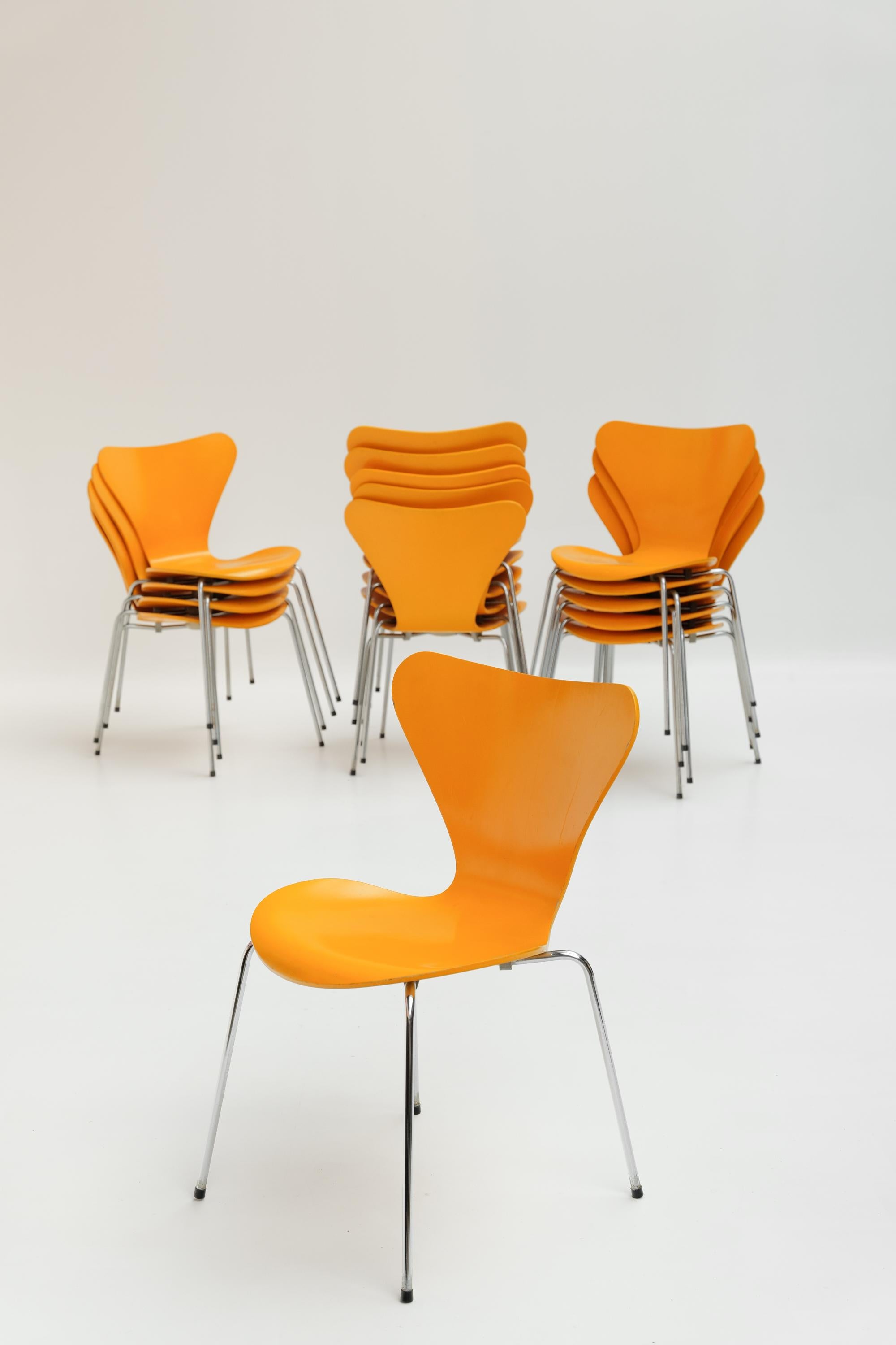 Chaise Series 7 3107 par Arne Jacobsen pour Fritz Hansen