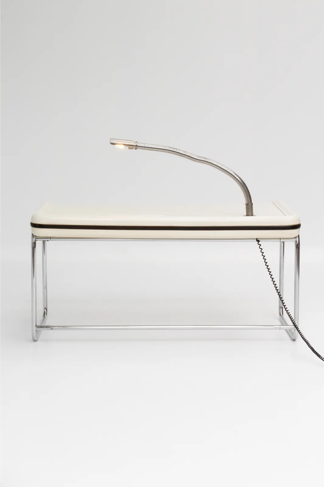 Bureau de direction en fibre de verre par Marc Held, 1967