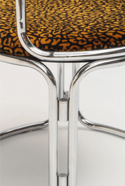 Chaise design de Gae Aulenti pour Prisunic, structure tubulaire et tissu léopard, années 70