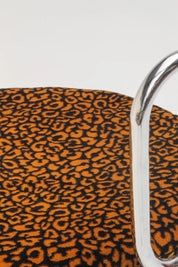 Chaise design de Gae Aulenti pour Prisunic, structure tubulaire et tissu léopard, années 70