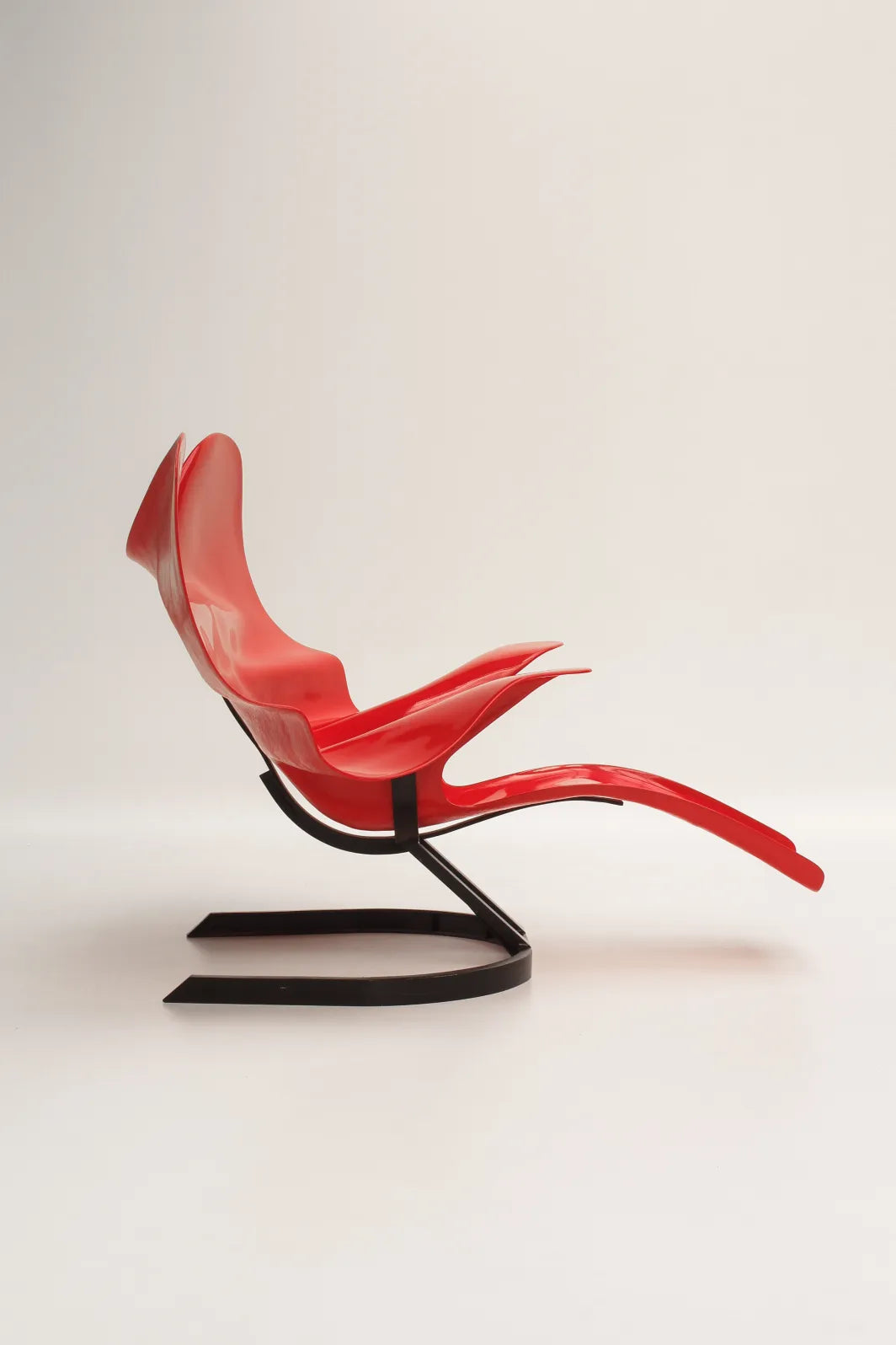 Chaise longue "Elephant" rouge – édition limitée 7/100 par Bernard Rancillac