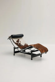 Chaise longue LC4 par Le Corbusier & Charlotte Perriand pour Cassina