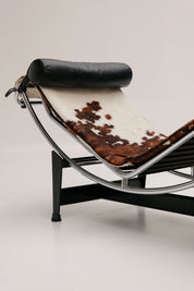 Chaise longue LC4 par Le Corbusier & Charlotte Perriand pour Cassina