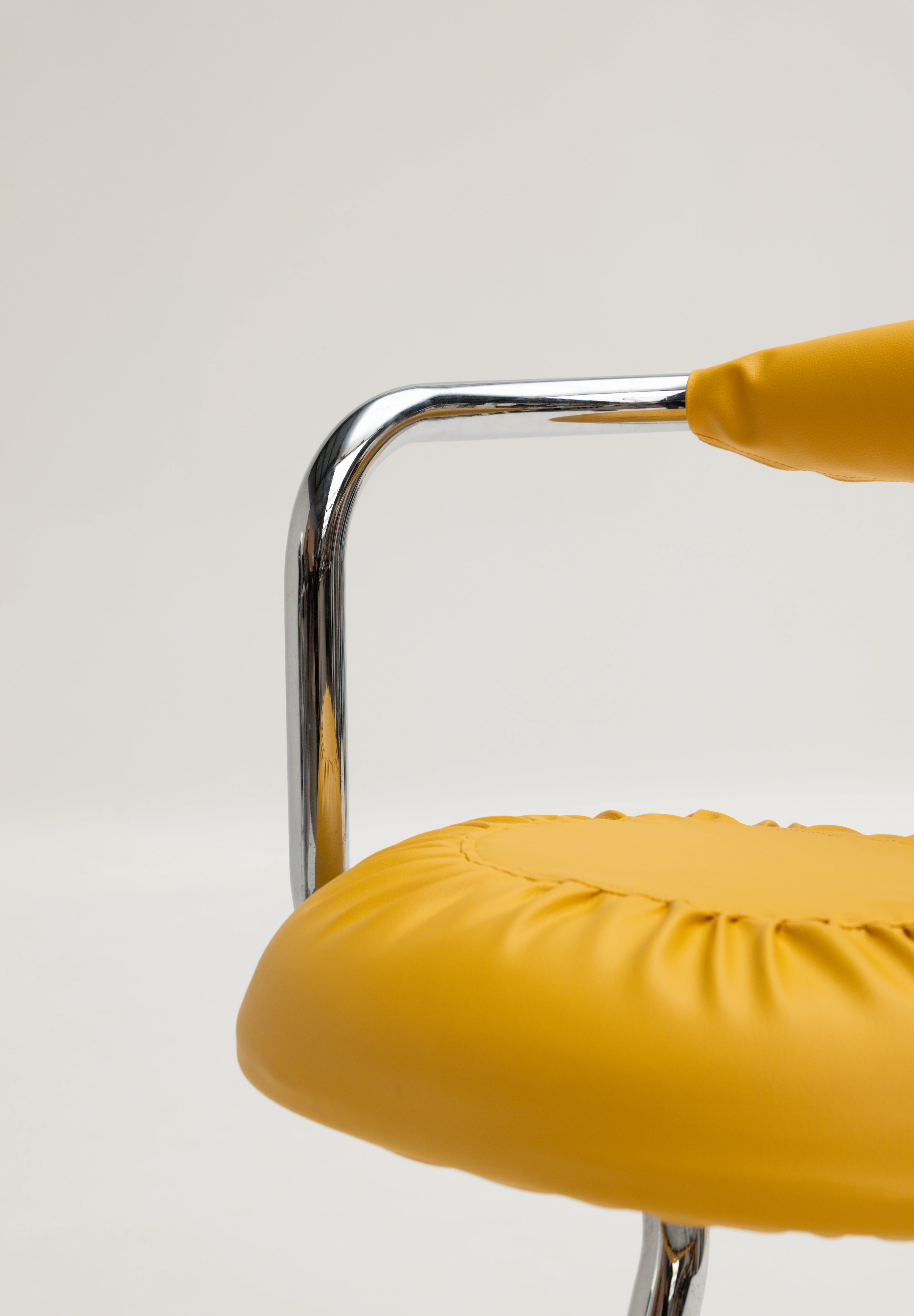 Set de 4 chaises Cobra par Giotto Stoppino jaune