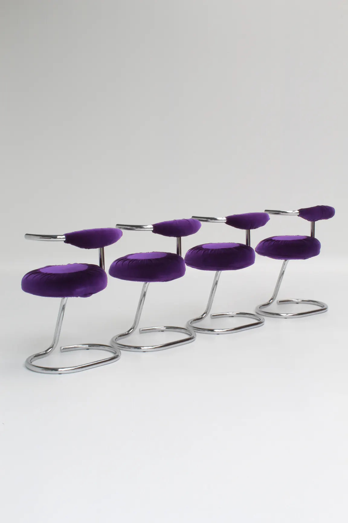 Set de 4 chaises Cobra par Giotto Stoppino, velours violet