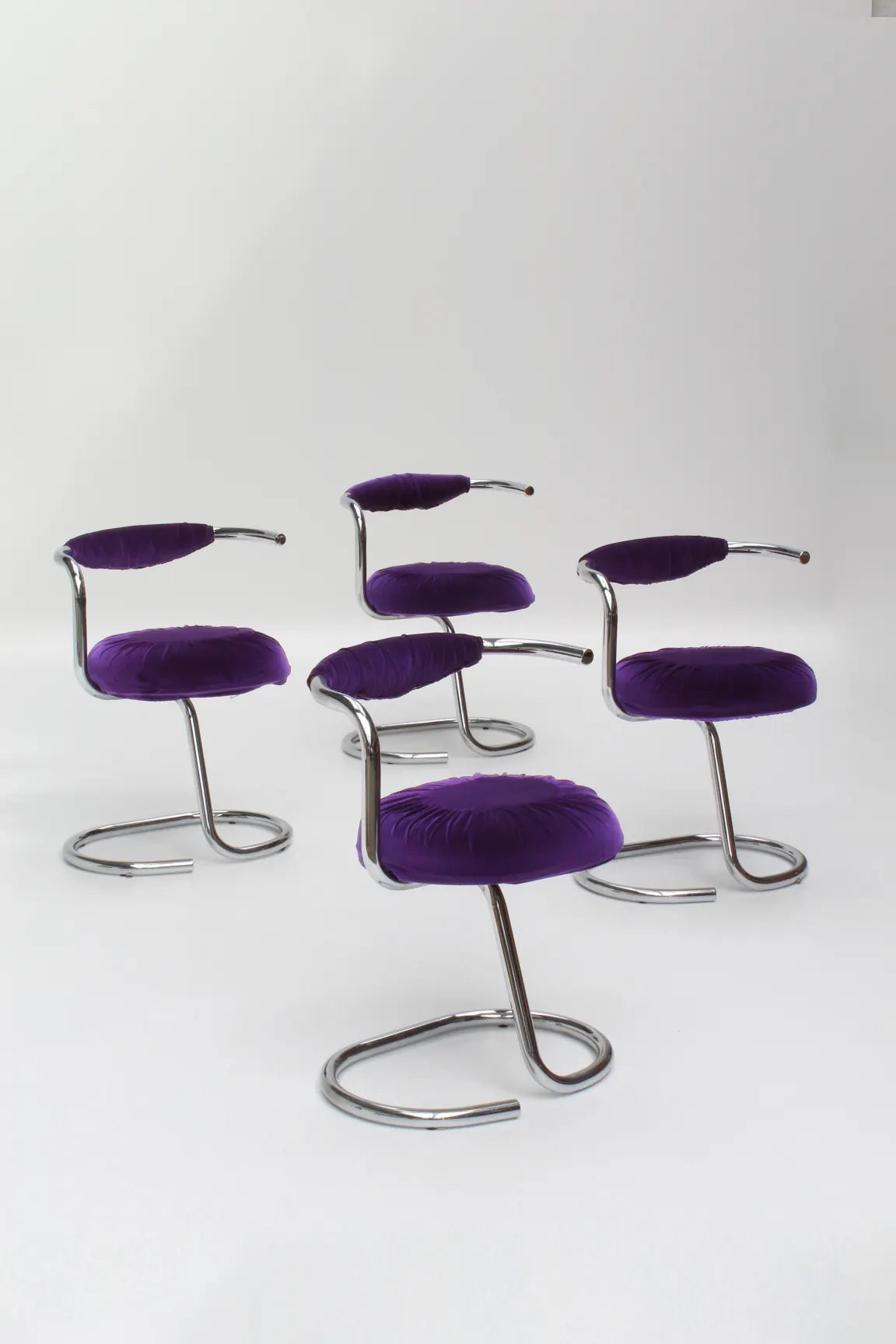 Set de 4 chaises Cobra par Giotto Stoppino, velours violet