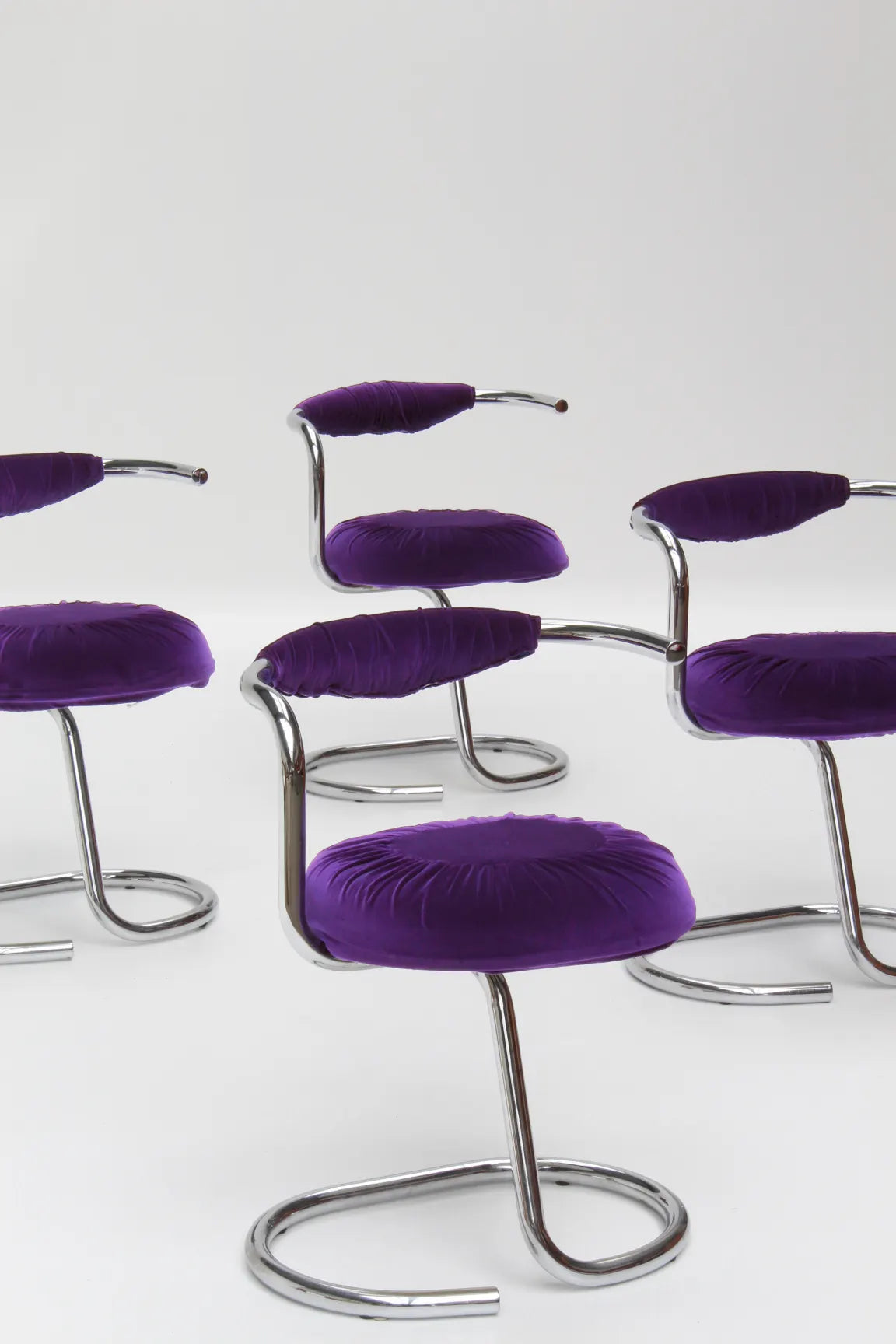 Set de 4 chaises Cobra par Giotto Stoppino, velours violet