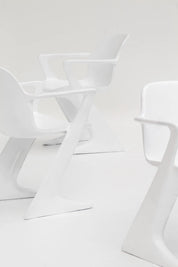 Chaises « Kangourou » blanches par Ernst Moeckl pour Horn