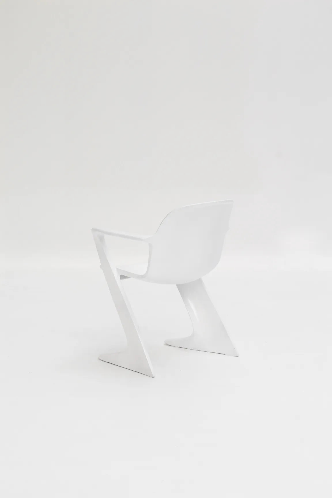 Chaises « Kangourou » blanches par Ernst Moeckl pour Horn