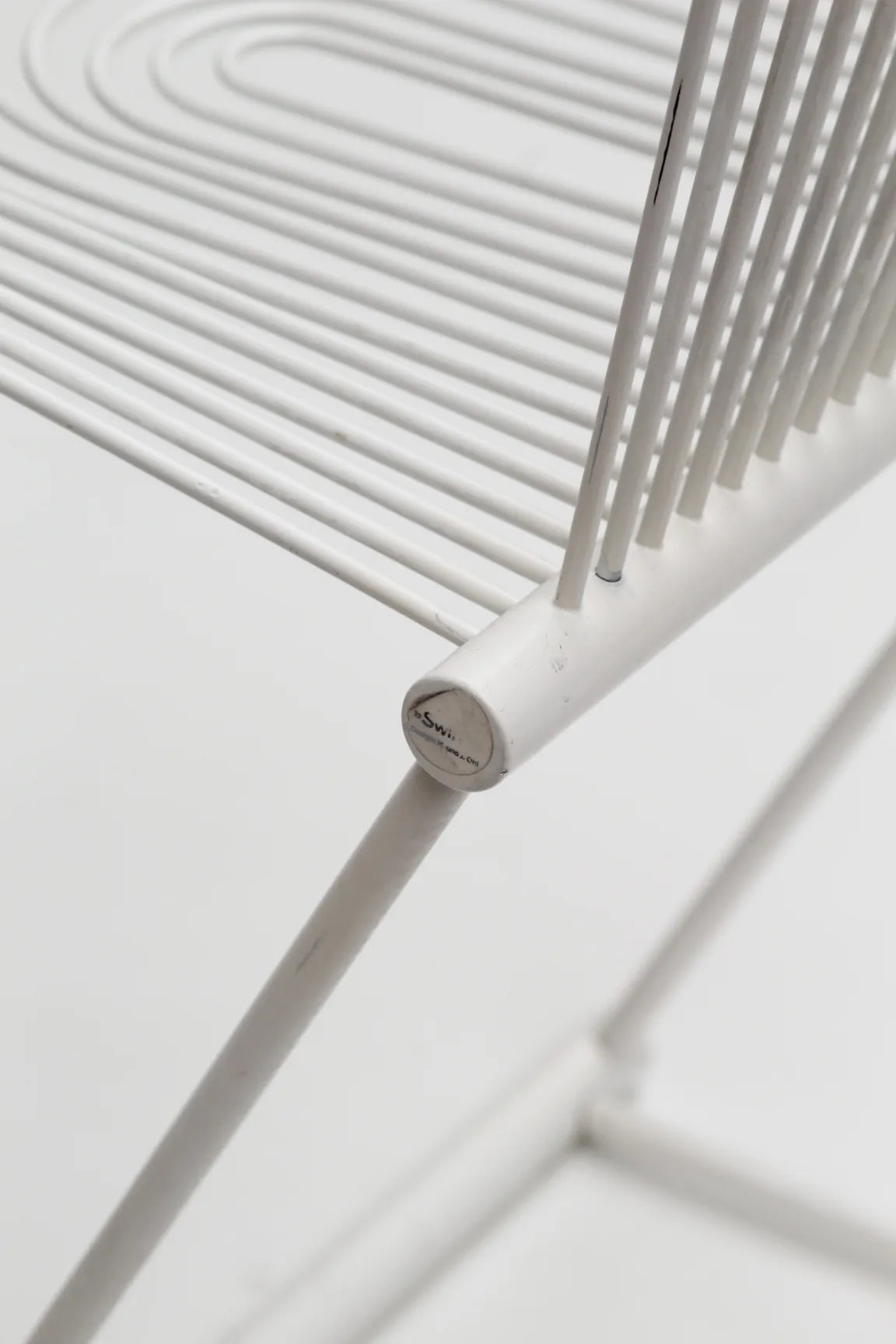 Chaises Swing blanches par Jutta & Herbert Ohl