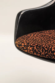 Set de 4 chaises Tulip noires et léopard