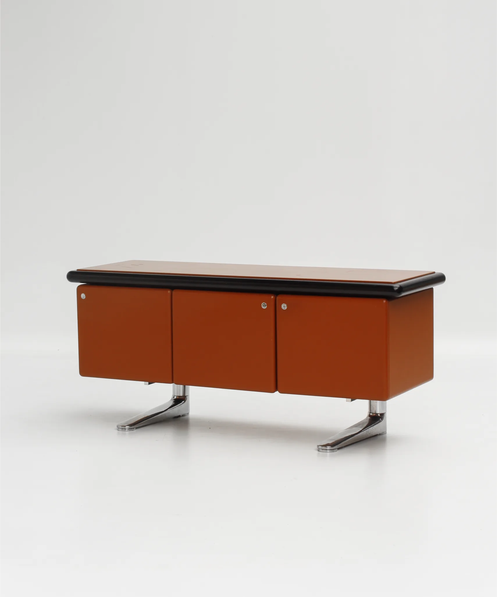 enfilade-warren-platner-knoll-1.webp