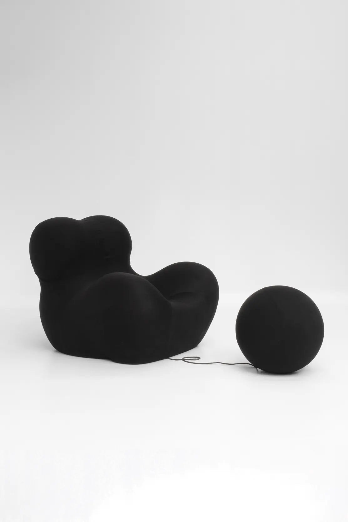 Fauteuil Big Mamma noir par Gaetano Pesce pour B&B Italia