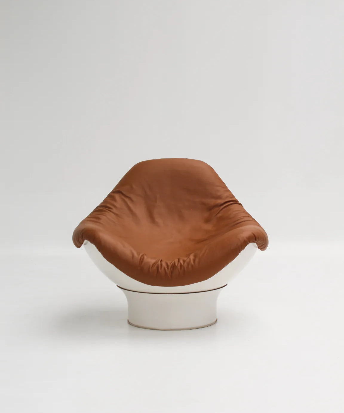 fauteuil-rodica-mario-brunu-comfort-cuir-caramel-2.webp