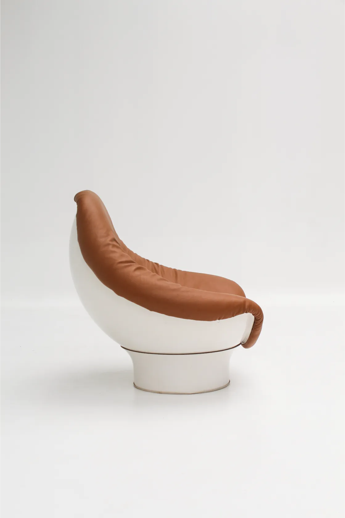 Fauteuil Rodica en cuir caramel par Mario Brunu pour Comfort, Italie
