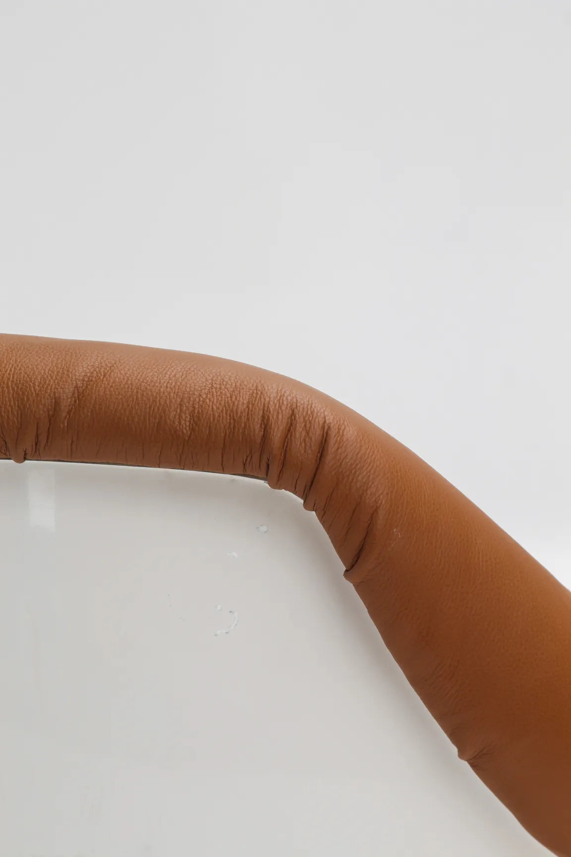 Fauteuil Rodica en cuir caramel par Mario Brunu pour Comfort, Italie