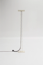 Lampadaire blanc Arelux – Italie, années 1980