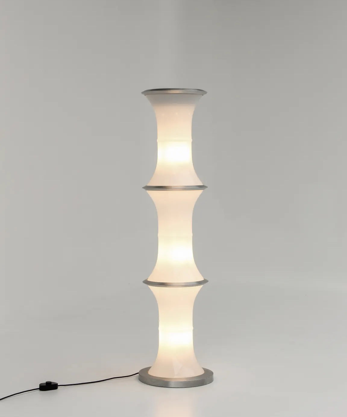 Lampadaire "Bamboo" par Tronconi en verre opalin et métal brossé, modèle 3 modules