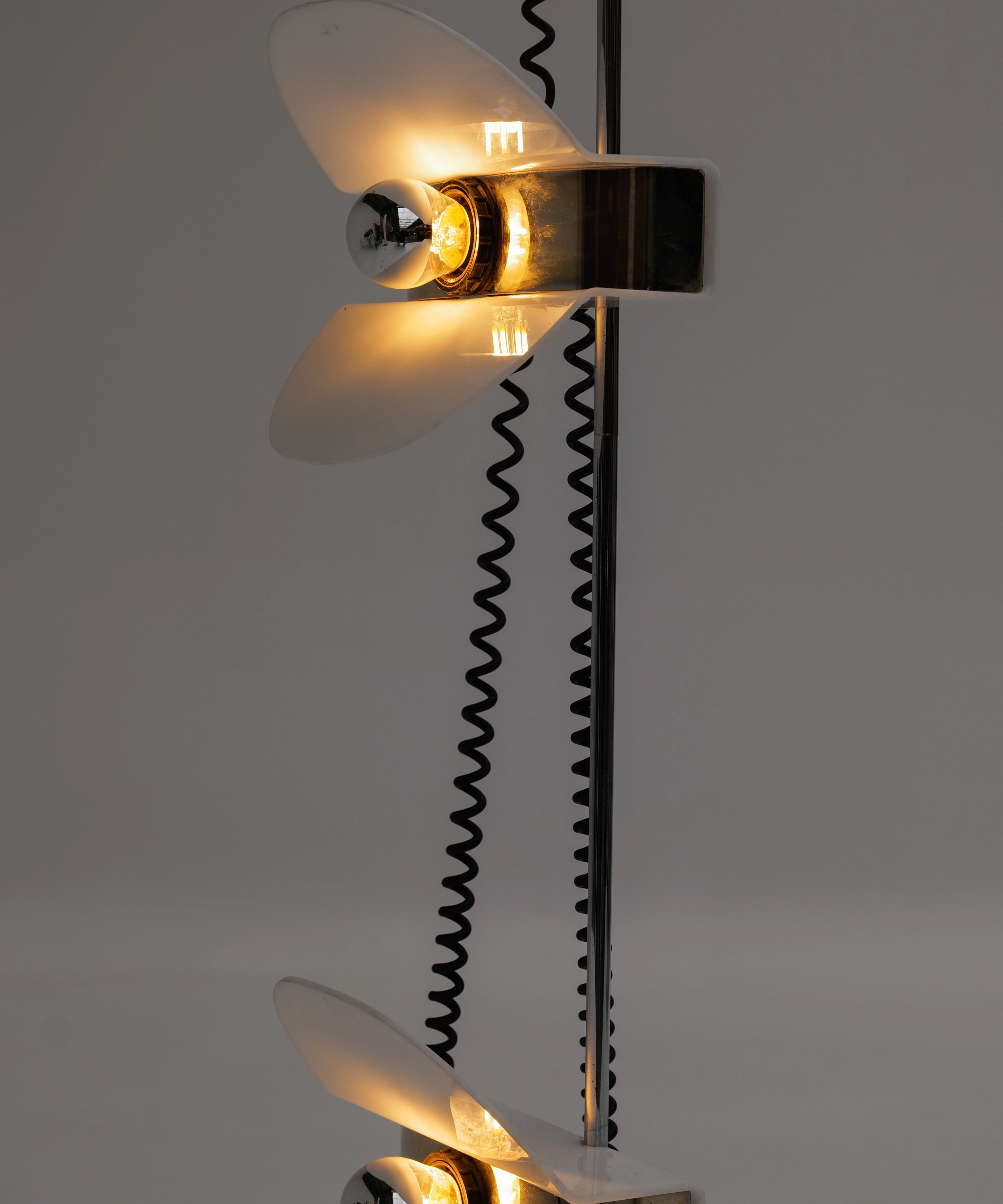 lampadaire-space-age-trois-feux-annees-1970-2.webp