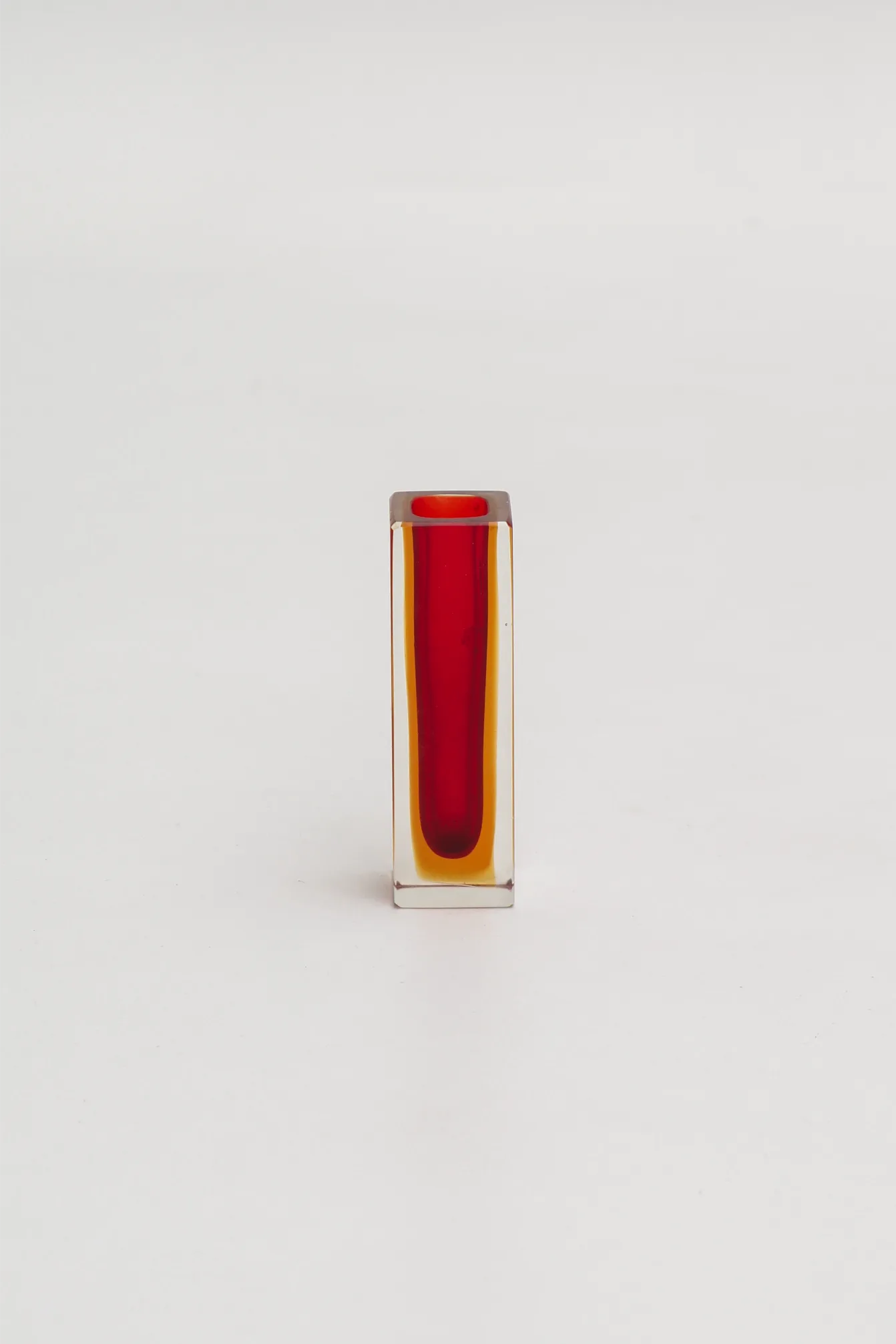 Soliflore Murano en verre sommerso rouge et ambre