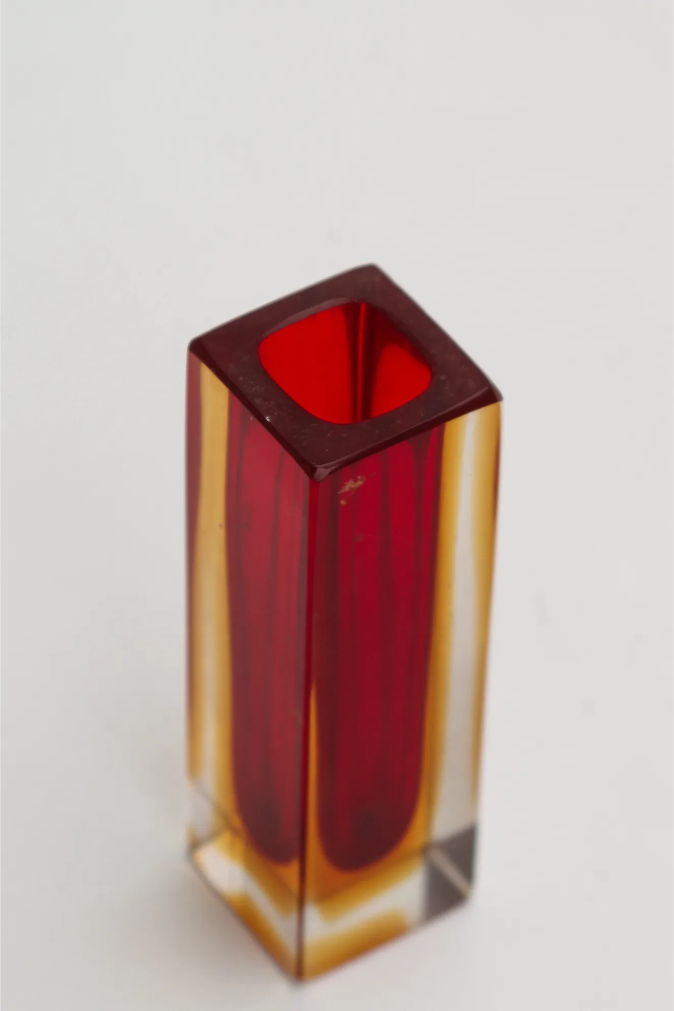 Soliflore Murano en verre sommerso rouge et ambre